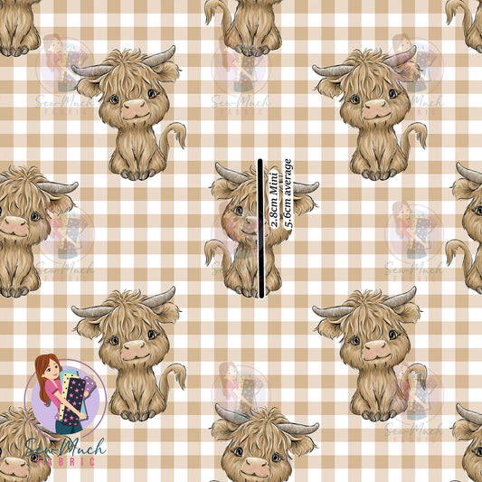 Highland Cows Beige Gingham | Woven | Retail | Average Scale
