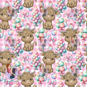 Christmas: Highland Cow Candy | Woven | Retail | Average Scale