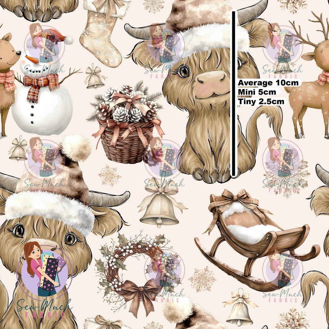 Christmas: Highland Cow Cosy | Knit | Retail | MINI Scale