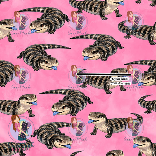 Pink Blue Tongue | Woven | Retail | Average Scale