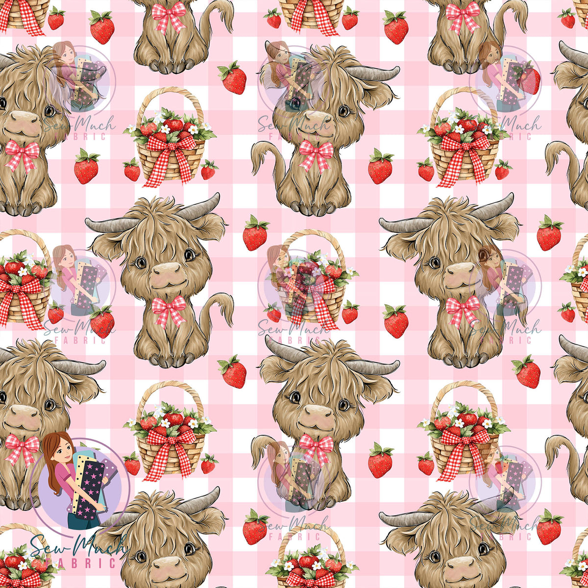 Highland Cow Strawberry | Knit | Retail | Average Scale