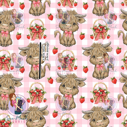 Highland Cow Strawberries | Woven | Retail | MINI Scale